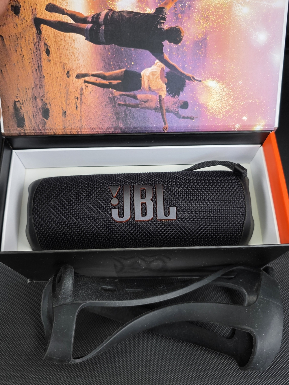 JBL Portable Bluetooth Speaker FLIP 6
